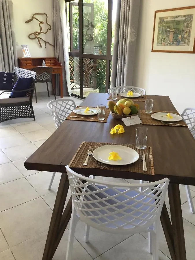 Bougainvillas Seychelles 安塞罗亚莱 0*,